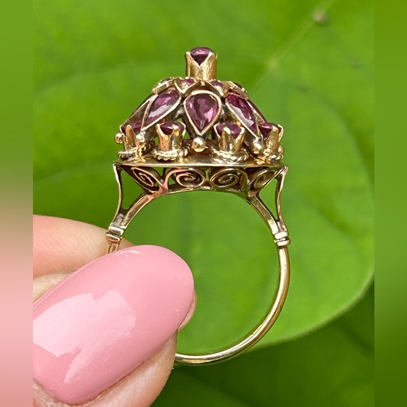 Sold- 18k Yellow Gold Natural Pink Sapphires Ladies Ring - Picture 15 of 17